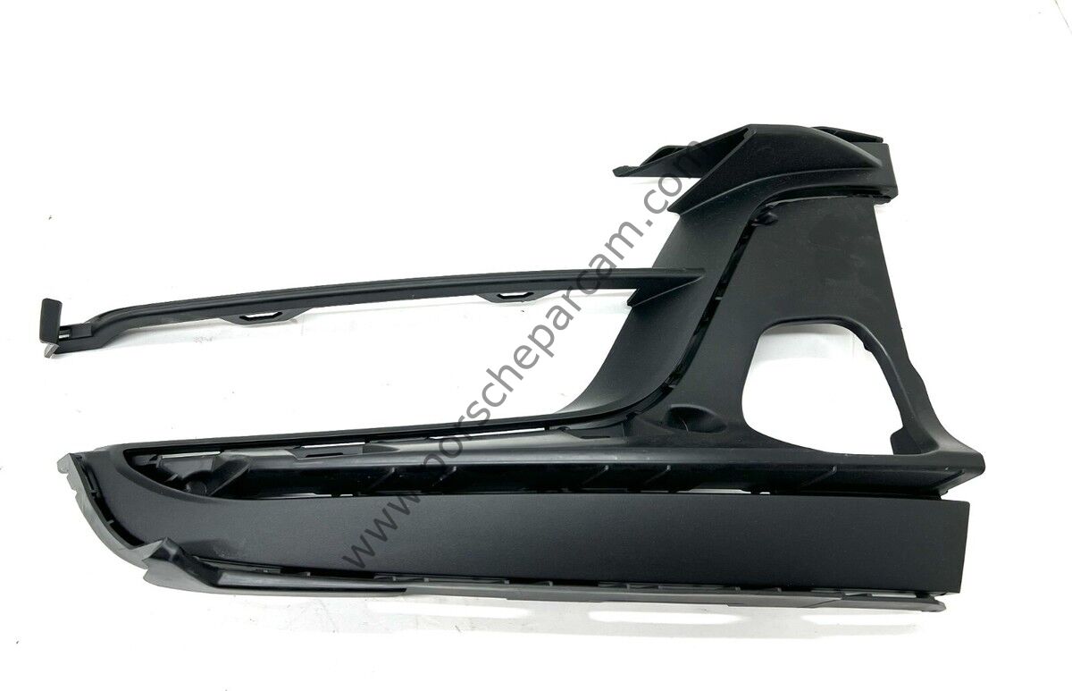 95B807820F OK1 ÖN TAMPON IZGARASI SAĞ MACAN III 2022 >>2025