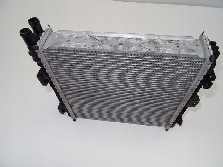 PAD121251A TAYCAN MOTOR SUYU SOĞUTMA RADYATÖRÜ 2020>