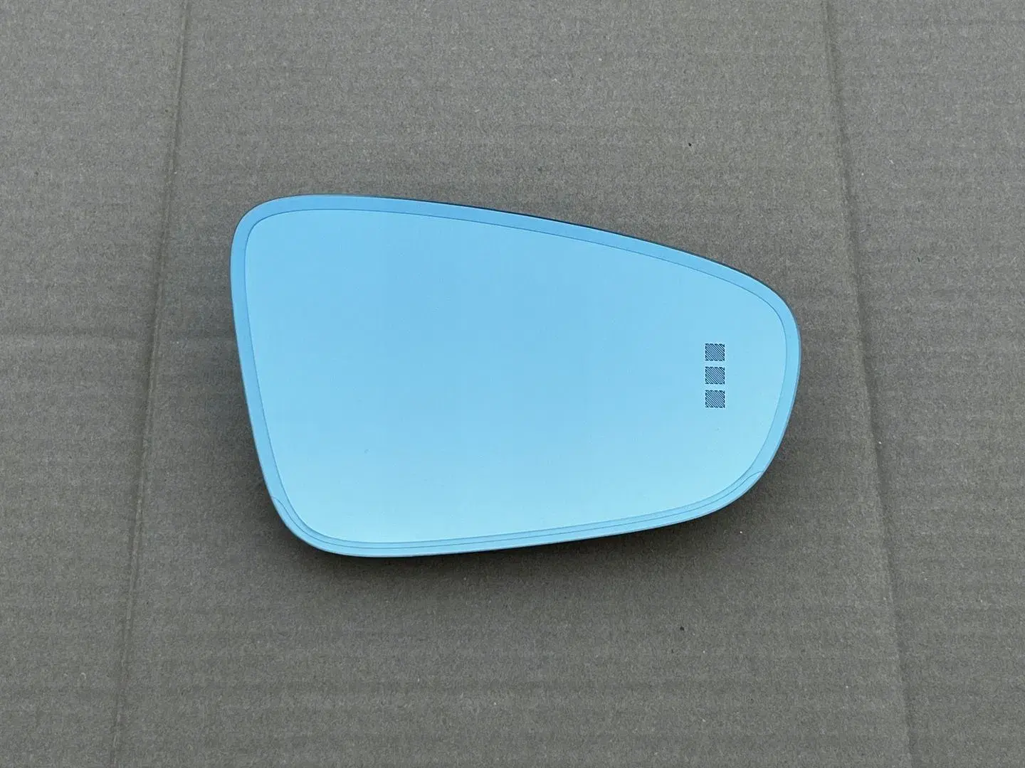 992857522L TAYCAN DIŞ AYNA CAMI SAĞ Kör nokta uyarılı Karartmalı Asiferik   2020 >