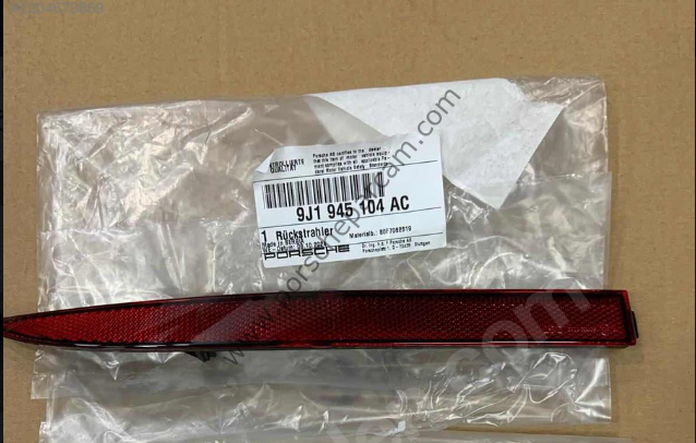 9J1945104AC ARKA TAMPON REFLEKTÖRÜ SAĞ TAYCAN  2024 >>